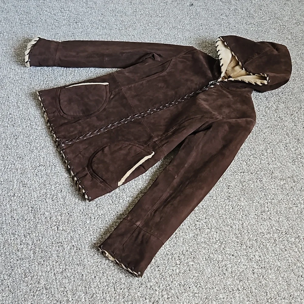 Wilsons Leather Genuine Leather Fur Lined Jacket. - Picture 3 of 12